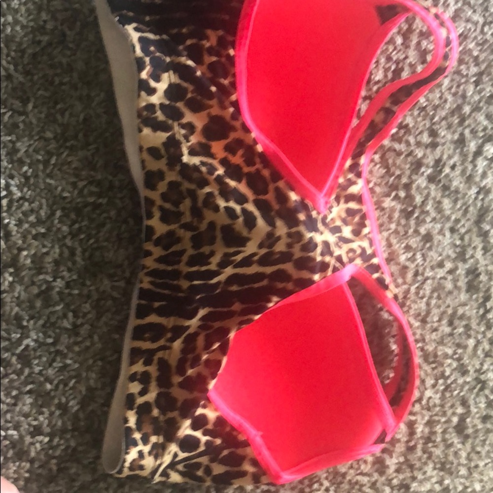 Sports bra - Picture 2 of 4